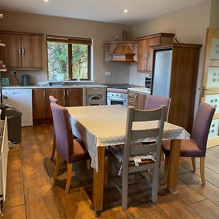 Letterfrack Farm Lodge House In Letterfrack Village Connemara מראה חיצוני תמונה