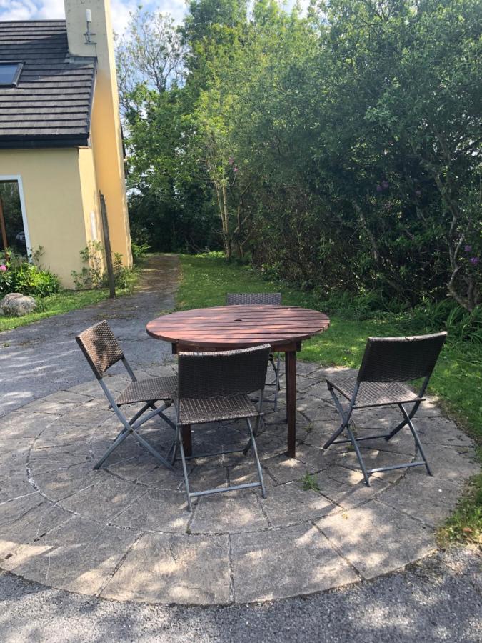 Letterfrack Farm Lodge House In Letterfrack Village Connemara מראה חיצוני תמונה