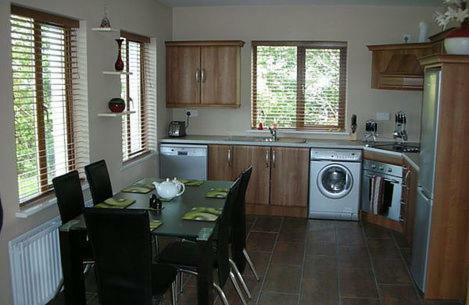 Letterfrack Farm Lodge House In Letterfrack Village Connemara מראה חיצוני תמונה