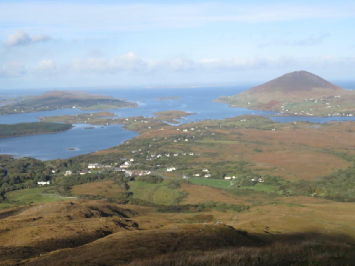Letterfrack Farm Lodge House In Letterfrack Village Connemara מראה חיצוני תמונה